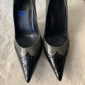 Guess Black and Grey Patent Leather Heel. In very good shape.  Beautiful Shoe